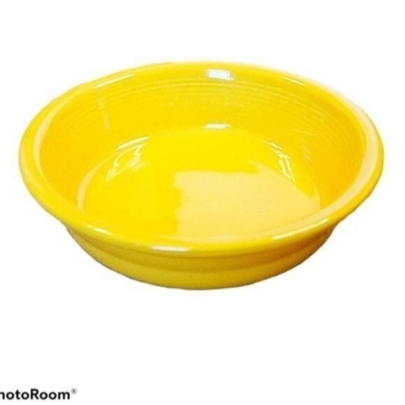 Fiestaware Fiesta Extra Large CERAMIC Bowl Dish Daffodil Yellow 64 oz CONTAINER - Picture 2 of 9